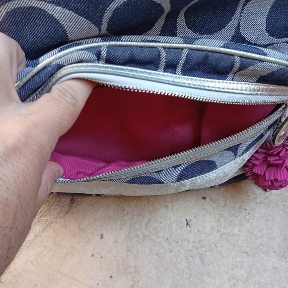 Coach Poppy Signature Navy and Light Gray Patterned Backpack - Picture 13 of 16